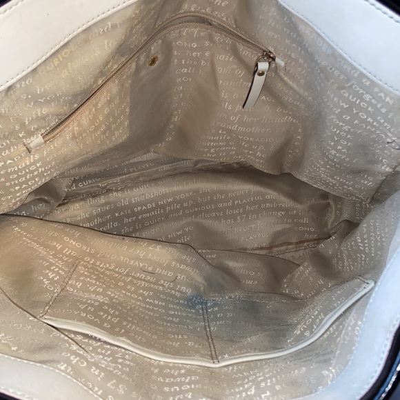 Kate Spade patent leather tote w/gold hardware - Picture 4 of 7